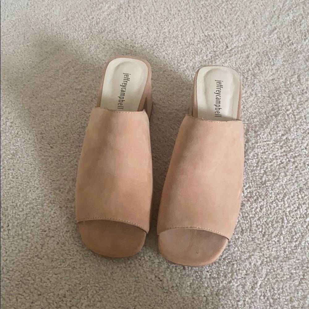 Great condition blush pink heels
